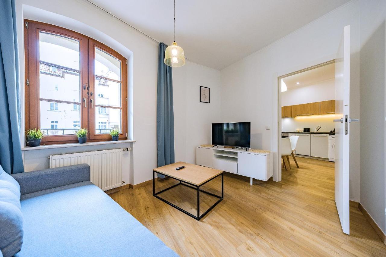27 Apartment *